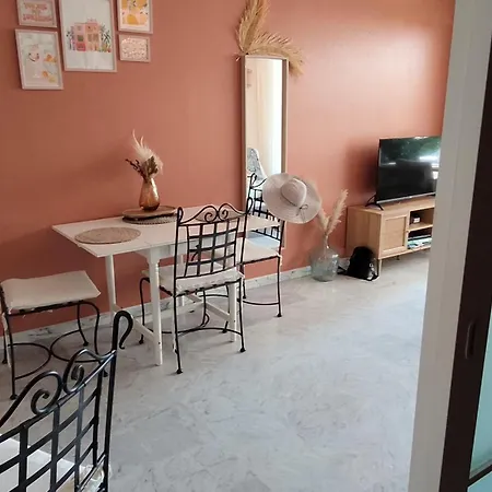French Riviera Apartment *